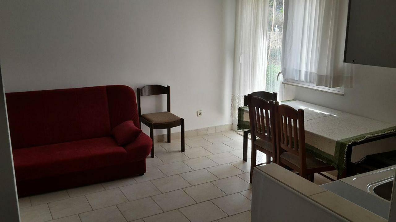 Apartments Luki Trogir Exteriör bild