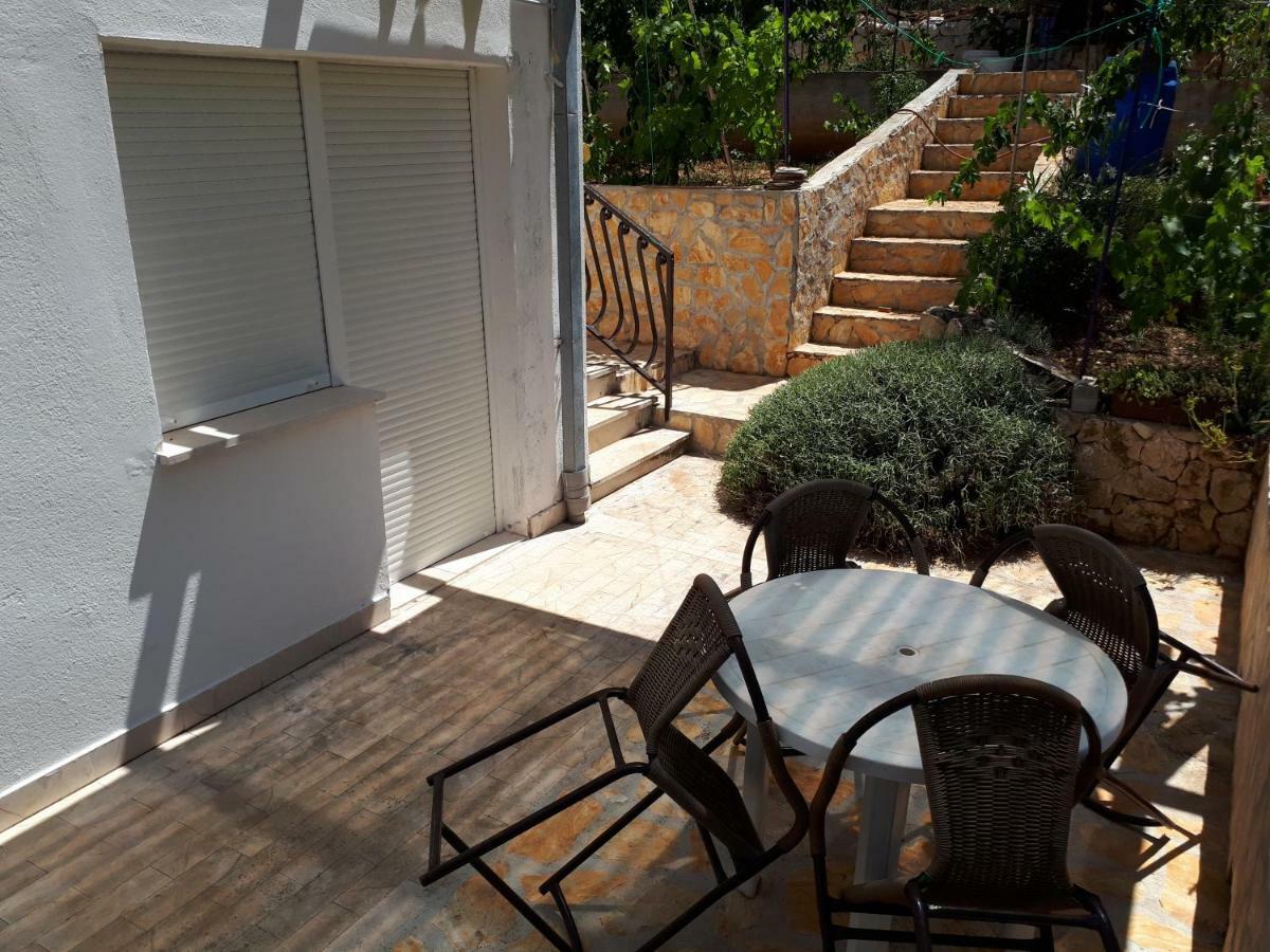 Apartments Luki Trogir Exteriör bild